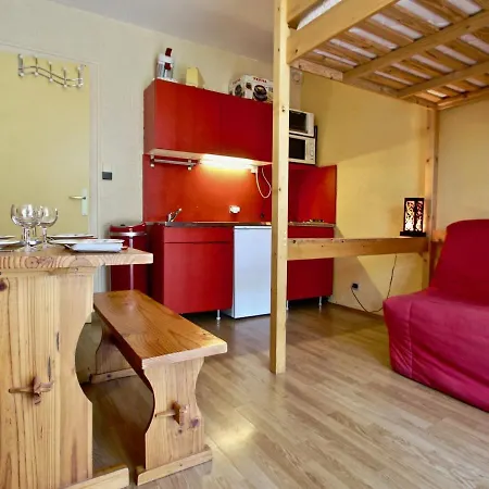 Apartment Studio Chamrousse, 1 Piece, 3 Personnes - Fr-1-340-155 *